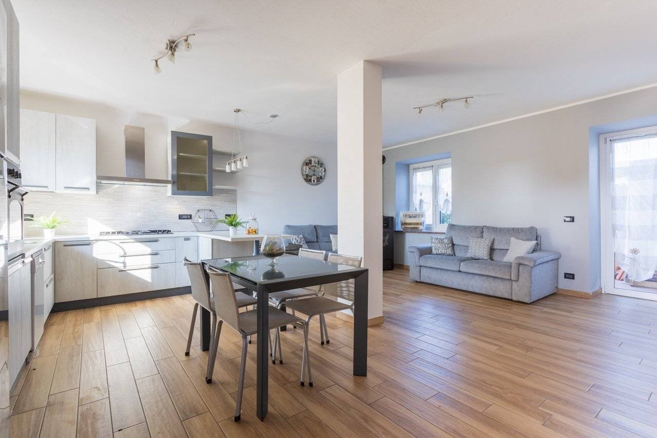 Villa a Schiera Via Centallo, 86, Caraglio - foto 1