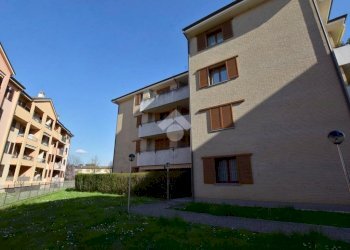 Three-room apartment Via Aldo Moro, Vignate - photo 4