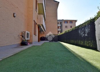 Three-room apartment Via Aldo Moro, Vignate - photo 8