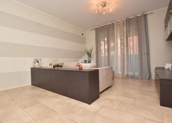 Three-room apartment Via Aldo Moro, Vignate - photo 16