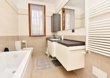 Three-room apartment Via Aldo Moro, Vignate - photo 18