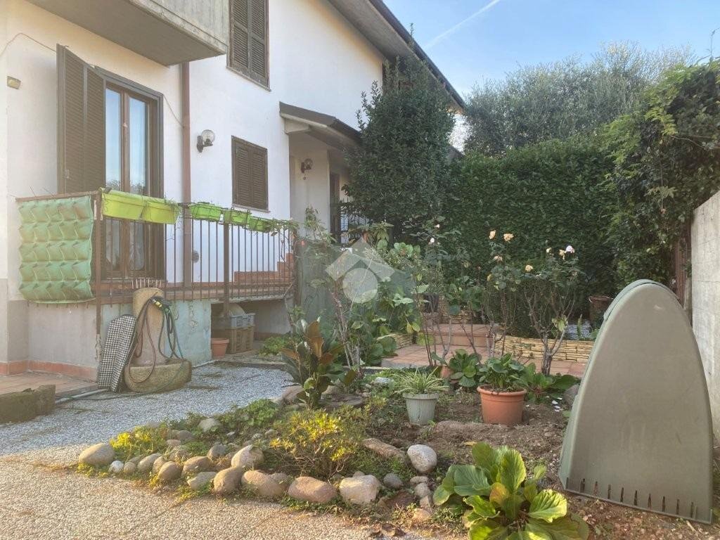 Portion of a house Via Don Primo Mazzolari, Parabiago - photo 2