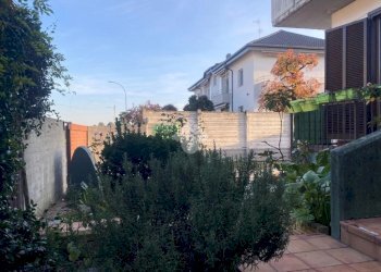 Portion of a house Via Don Primo Mazzolari, Parabiago - photo 5