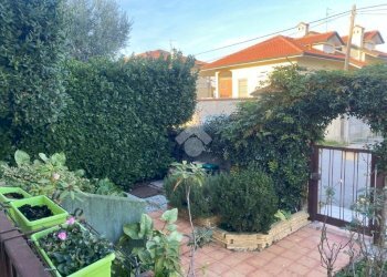 Portion of a house Via Don Primo Mazzolari, Parabiago - photo 7