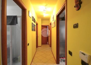 Three-room apartment Via Gagarin, Sedriano - photo 8