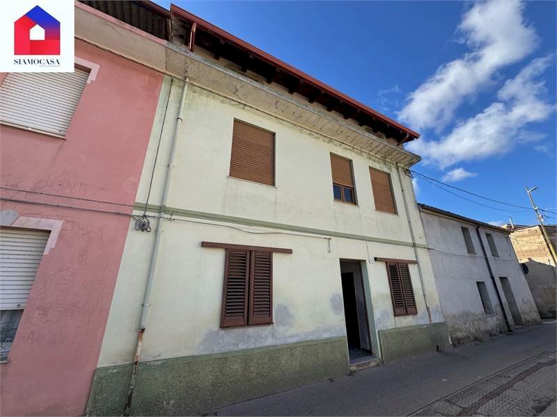 Portion of a house Guspini - photo 1