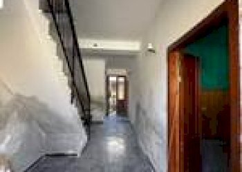 Portion of a house Guspini - photo 5