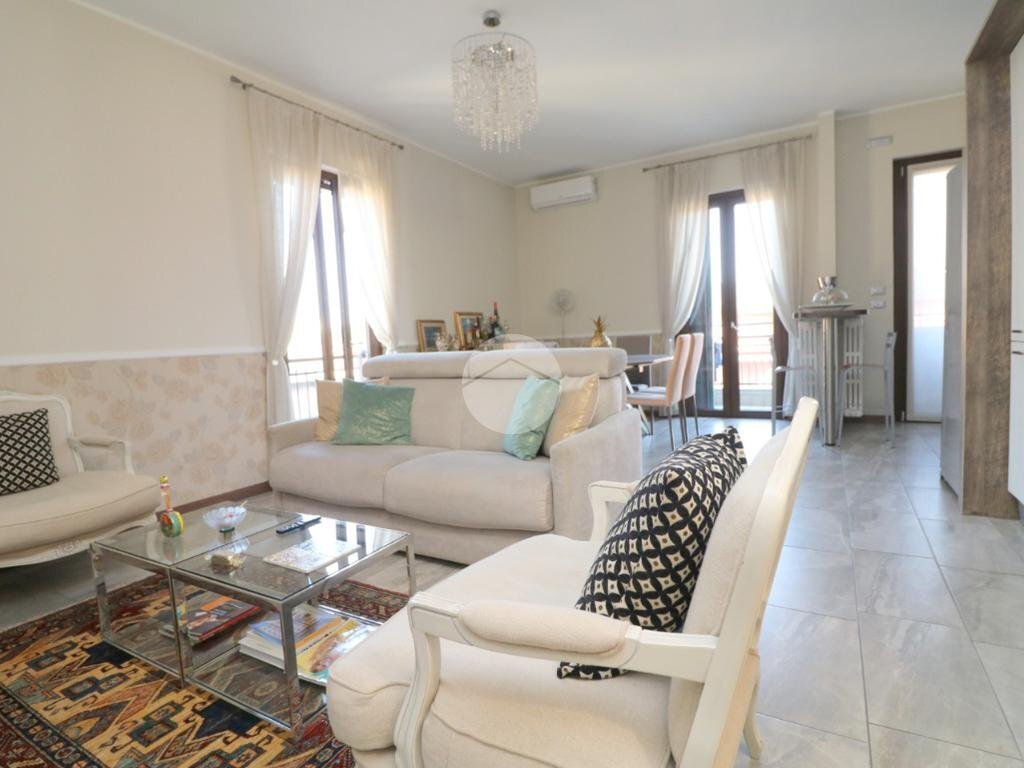 Three-room apartment Via Dei Cornaggia, Rho - photo 1