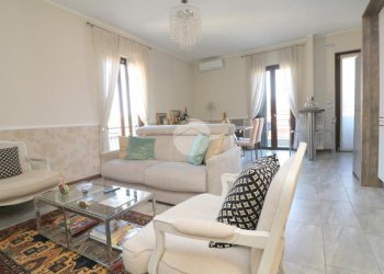 Three-room apartment Via Dei Cornaggia, Rho - photo 1