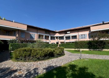 Foto 3 - Trilocale martiri delle foibe
 
22, Lesmo - foto 3