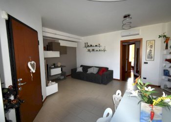 Foto 6 - Trilocale martiri delle foibe
 
22, Lesmo - foto 6