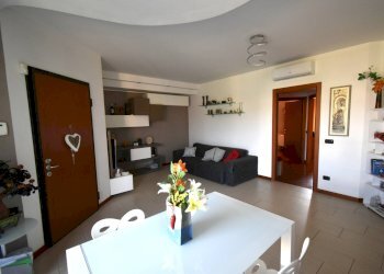 Foto 8 - Trilocale martiri delle foibe
 
22, Lesmo - foto 8