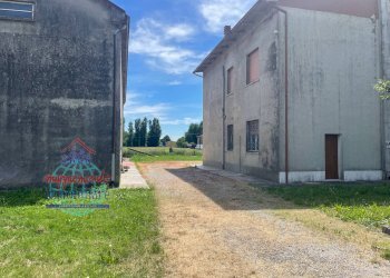 Foto 5 - Villa Via Paratore
 
2, Cento - foto 5