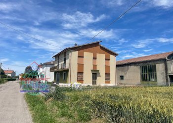 Foto 8 - Villa Via Paratore
 
2, Cento - foto 8