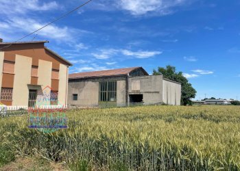 Foto 10 - Villa Via Paratore
 
2, Cento - foto 10