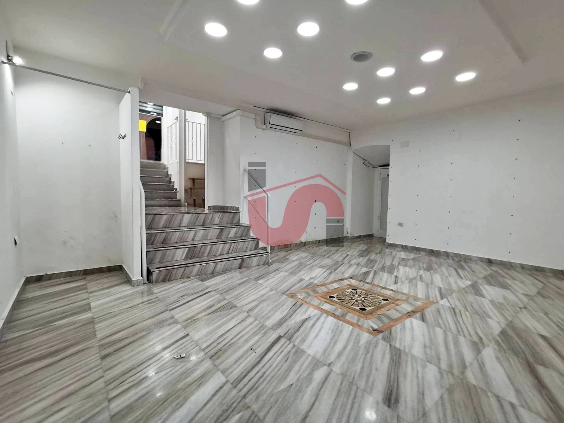 Foto 1 - Negozio Corso Garibaldi
 
180, Benevento - foto 1