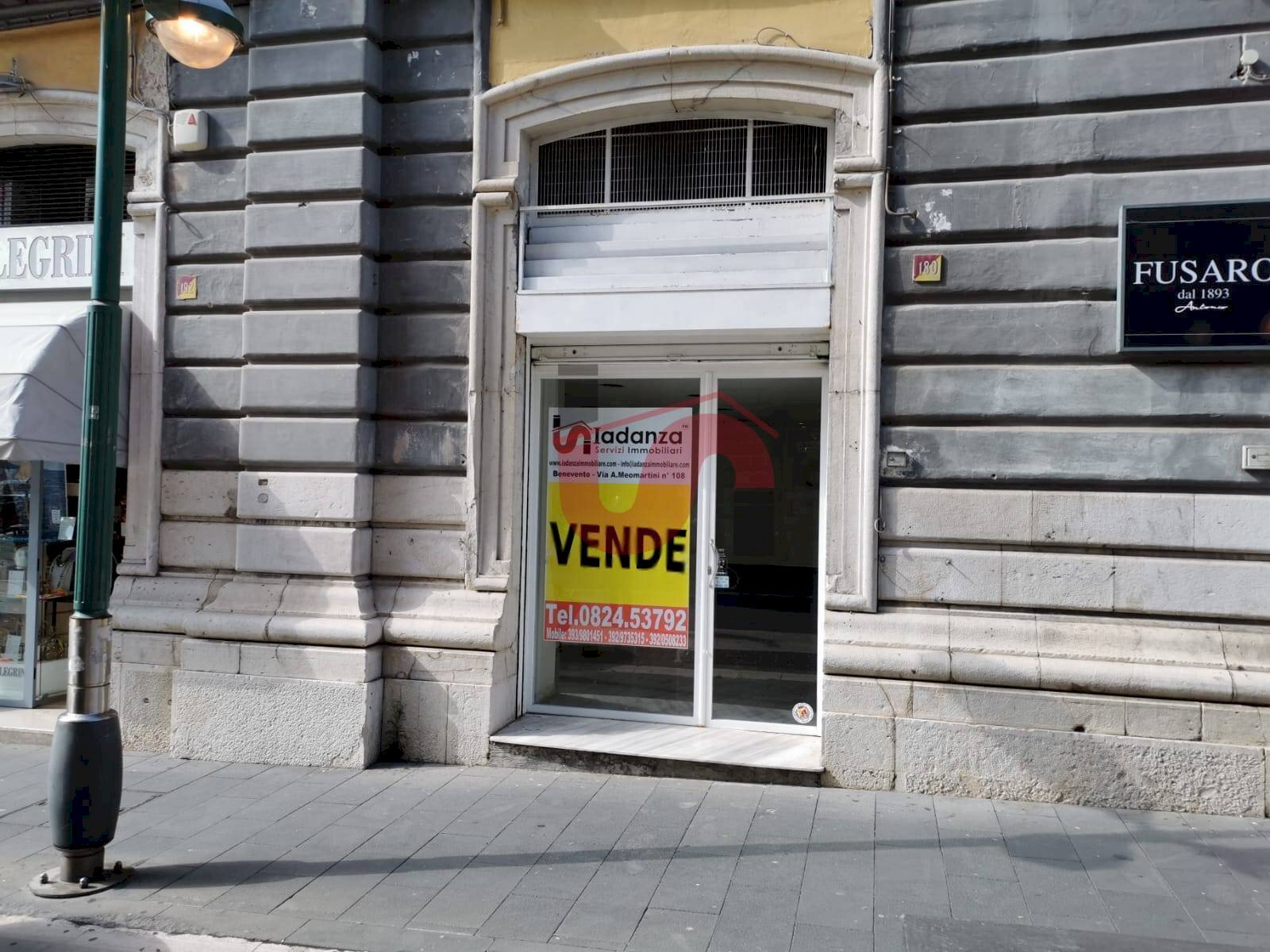 Foto 3 - Negozio Corso Garibaldi
180, Benevento - foto 3