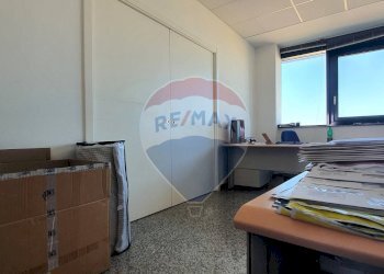 Camera / camera da letto - Ufficio Via Don Guanella
 
15, Bari - foto 11