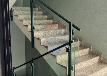 Scale - Ufficio Via Don Guanella
 
15, Bari - foto 26