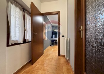 Hall / corridoio - Casa semi indipendente Via Merano
 
7, Varese - foto 12