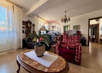 Soggiorno - Casa semi indipendente Via Merano
 
7, Varese - foto 17