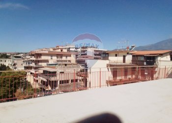 Edificio all\'aperto - Attico Via G STRANO
 
7, Gravina di Catania - foto 2