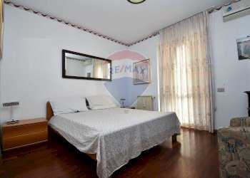 Camera / camera da letto - Villa via Dei Ciclopi
 
106, Aci Catena - foto 18