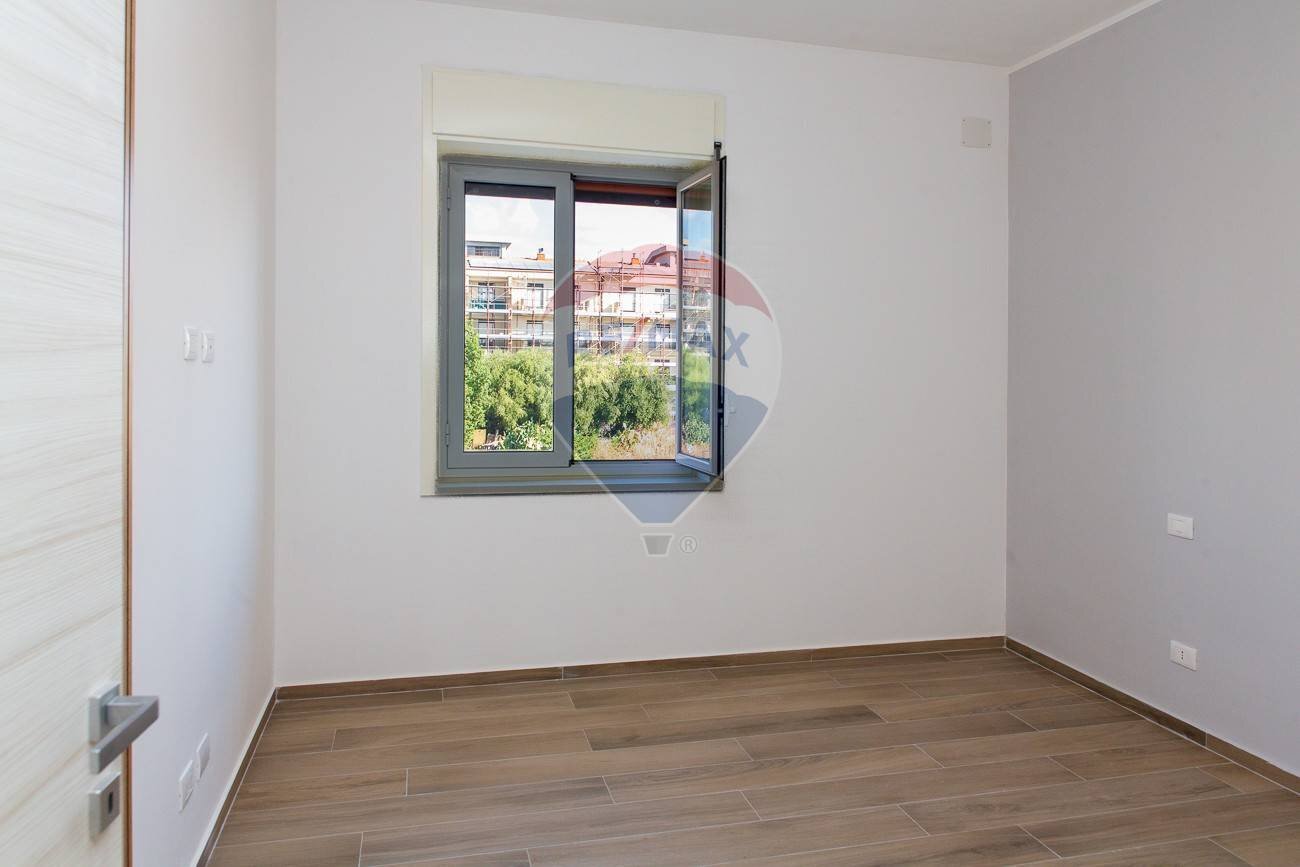 Stanza vuota - Quadrilocale Via Eugenio Barsanti
 
35, Catania - foto 3