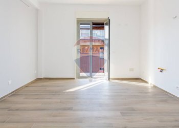 Stanza vuota - Quadrilocale Via Eugenio Barsanti
 
35, Catania - foto 2