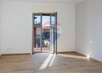 Stanza vuota - Quadrilocale Via Eugenio Barsanti
 
35, Catania - foto 9