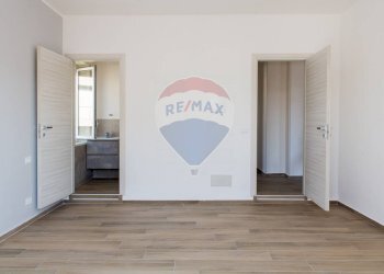 Stanza vuota - Quadrilocale Via Eugenio Barsanti
 
35, Catania - foto 10