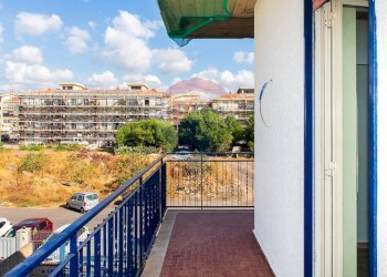 Balcone - Quadrilocale Via Eugenio Barsanti
 
35, Catania - foto 22