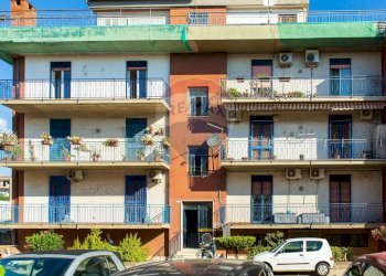 Edificio all\'aperto - Quadrilocale Via Eugenio Barsanti
 
35, Catania - foto 27