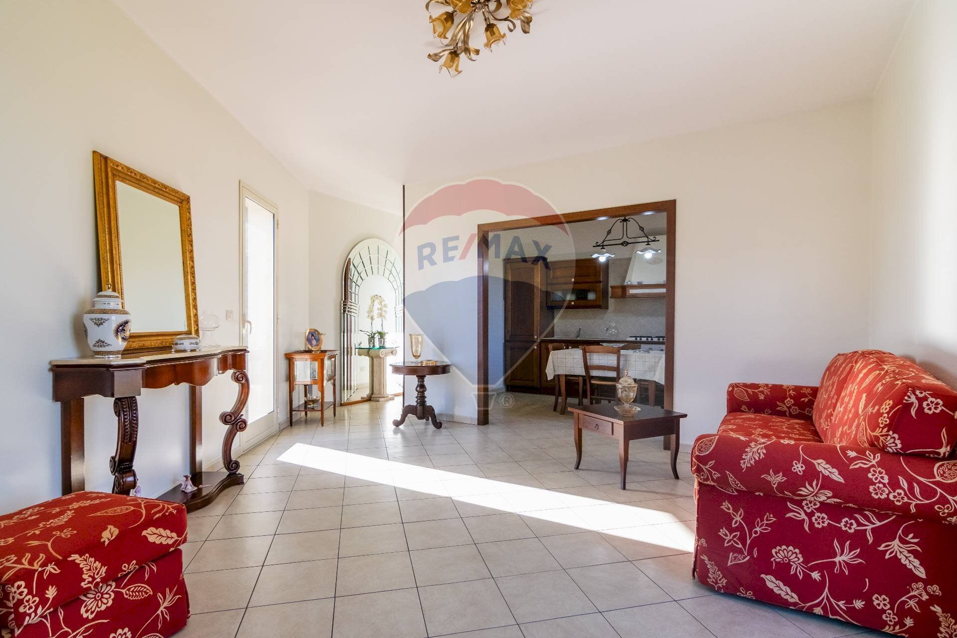 Soggiorno - Trilocale Viale Papa Giovanni XXIII
 
54, Camporotondo Etneo - foto 1