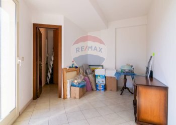 Camera / camera da letto - Trilocale Viale Papa Giovanni XXIII
 
54, Camporotondo Etneo - foto 13