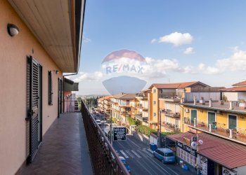 Balcone - Trilocale Viale Papa Giovanni XXIII
 
54, Camporotondo Etneo - foto 18
