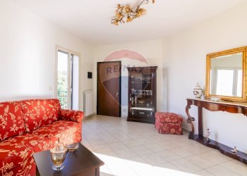 Soggiorno - Trilocale Viale Papa Giovanni XXIII
 
54, Camporotondo Etneo - foto 24