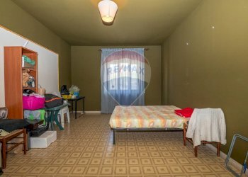 Camera / camera da letto - Appartamento Viale Regina Margherita
 
173, Vizzini - foto 16