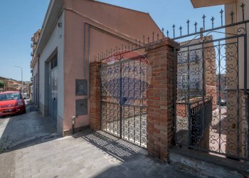 Edificio all\'aperto - Appartamento Viale Regina Margherita
 
173, Vizzini - foto 19
