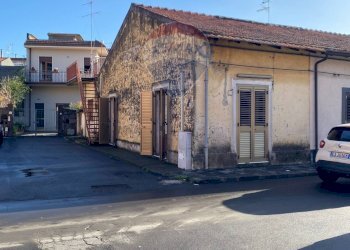 Casa all\'aperto - Independent house via rettifilo
 
80, Santa Venerina - photo 1