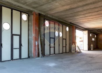 Parcheggio - Locale Commerciale VIALE CRISTOFORO COLOMBO
 
13, San Giovanni la Punta - foto 2