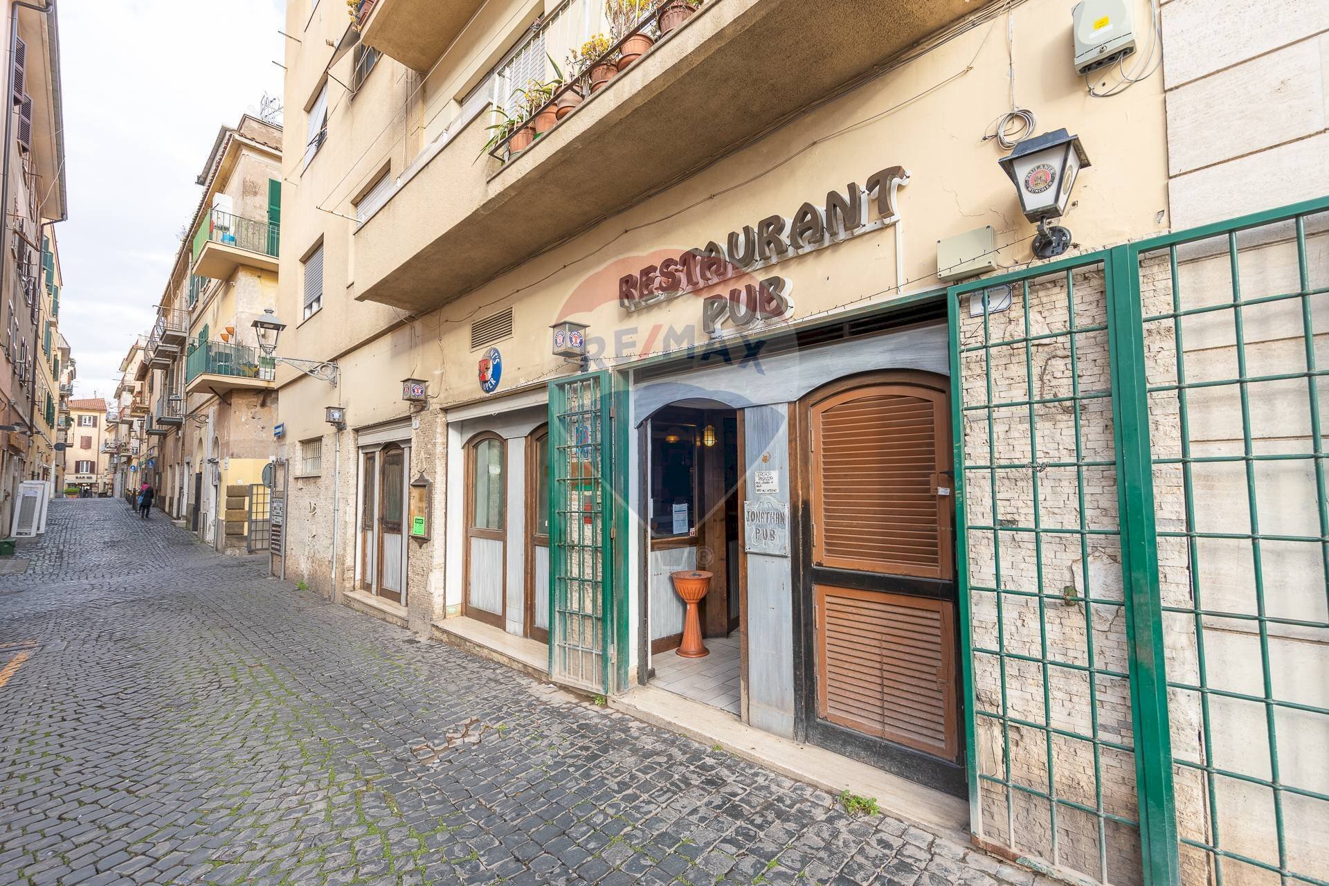 Edificio all\'aperto - Bar Tavola Calda - Fredda PIAZZA DEI MERLI
 
6, Frascati - foto 2