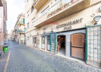 Edificio all\'aperto - Bar Tavola Calda - Fredda PIAZZA DEI MERLI
 
6, Frascati - foto 3