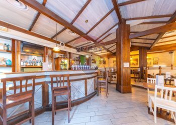 Sala da pranzo - Bar Tavola Calda - Fredda PIAZZA DEI MERLI
 
6, Frascati - foto 13