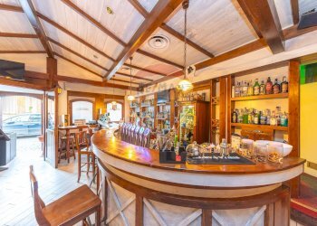 Sala da pranzo - Bar Tavola Calda - Fredda PIAZZA DEI MERLI
 
6, Frascati - foto 17