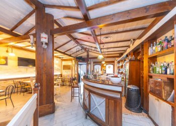 Sala da pranzo - Bar Tavola Calda - Fredda PIAZZA DEI MERLI
 
6, Frascati - foto 23