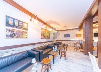 Sala da pranzo - Bar Tavola Calda - Fredda PIAZZA DEI MERLI
 
6, Frascati - foto 29