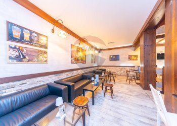 Sala da pranzo - Bar Tavola Calda - Fredda PIAZZA DEI MERLI
 
6, Frascati - foto 30