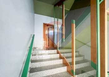 Scale - Appartamento Strada Torre Tresca
 
5, Bari - foto 3