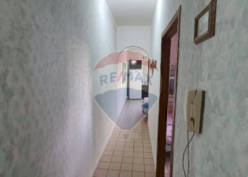 Hall / corridoio - Bilocale VIA TORINO
 
2, Giardini-Naxos - foto 7